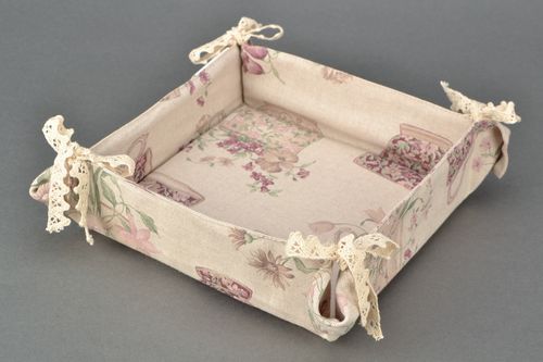 Designer Brotkorb aus Stoff und Spitze - MADEheart.com