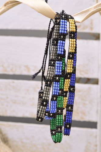 Набор мужских браслетов на руку из бисера на завязках ручной работы яркие 5 шт - MADEheart.com