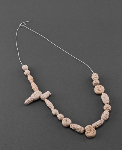 Ceramic necklace - MADEheart.com