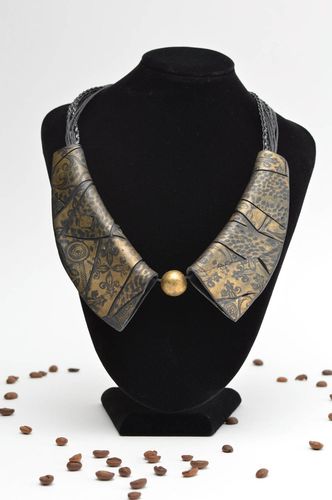 Handmade stylish necklace beautiful designer jewelry massive female accessories - MADEheart.com
