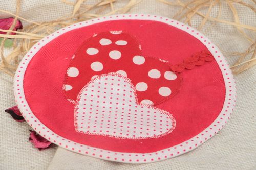 Beautiful convenient handmade cotton fabric soft pot holder of red color - MADEheart.com