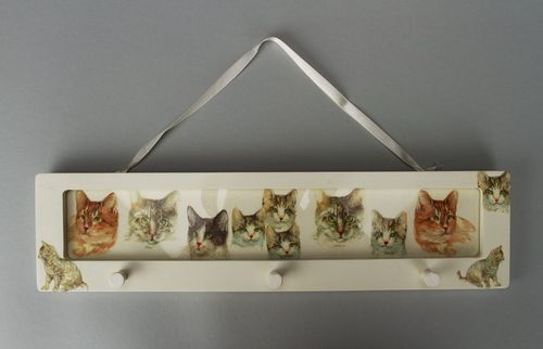Wooden hanger Kittens - MADEheart.com