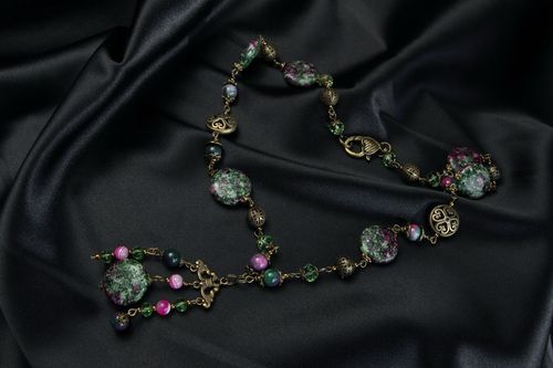 Beaded Necklace with Serpentine Stone in Bronze - MADEheart.com