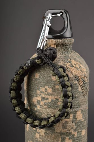 Brazalete de paracord hecho a mano pulsera de cuerda trenzada regalo original - MADEheart.com