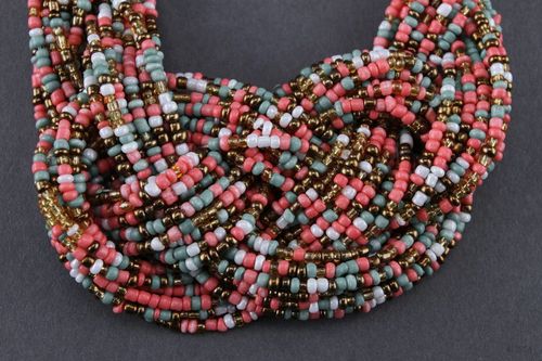 Necklace made of multicoloured beads - MADEheart.com
