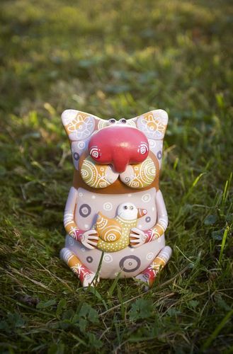 Estatueta de cerâmica Gato com pássaro - MADEheart.com