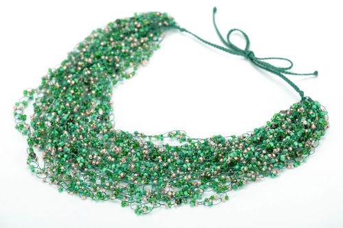 Crocheted bead necklace Fern - MADEheart.com