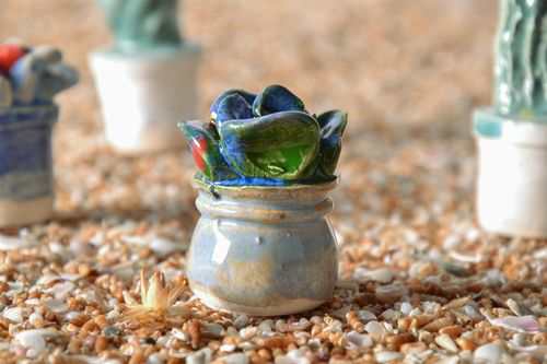 Figura de ceráminca de miniatura Flor - MADEheart.com