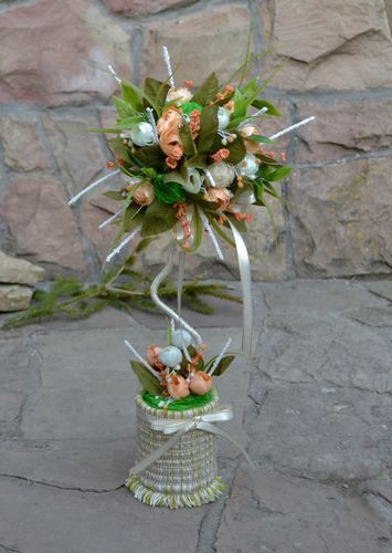 Handmade topiary with flowers - MADEheart.com