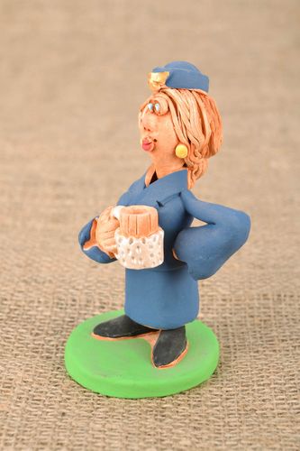 Statuina in ceramica fatta a mano soprammobile divertente souvenir originale - MADEheart.com