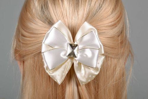 White satin bow - MADEheart.com