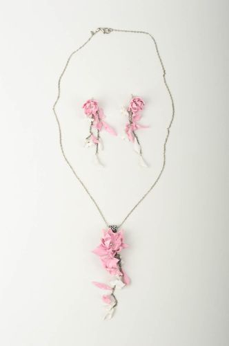 Conjunto de bisutería hecho a mano pendientes y colgante accesorio para mujer - MADEheart.com