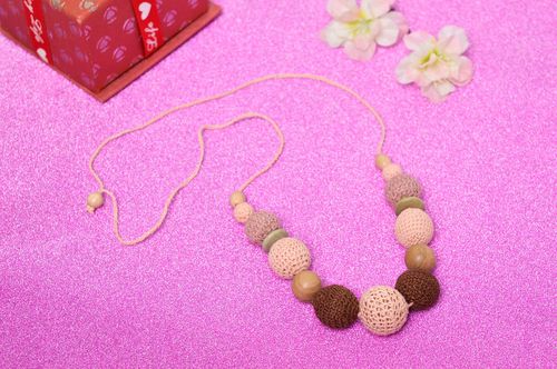 Handmade crochet ball necklace babywearing necklace breastfeeding necklace - MADEheart.com