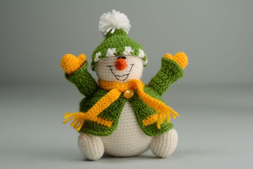 Homemade soft toy Snowman - MADEheart.com