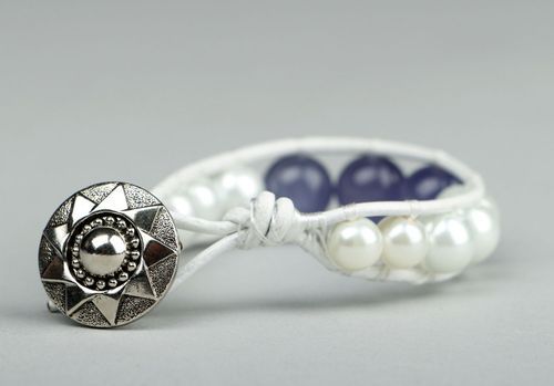 Bracelet with cats eye stone - MADEheart.com
