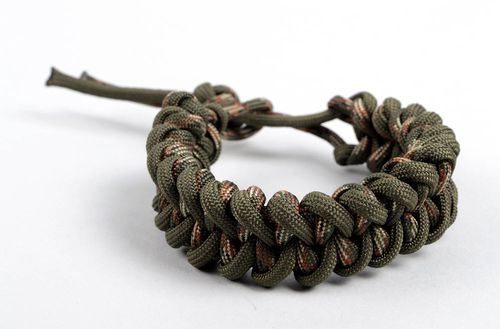 Bracciale di paracord fatto a mano accessorio originale braccialetto di moda - MADEheart.com