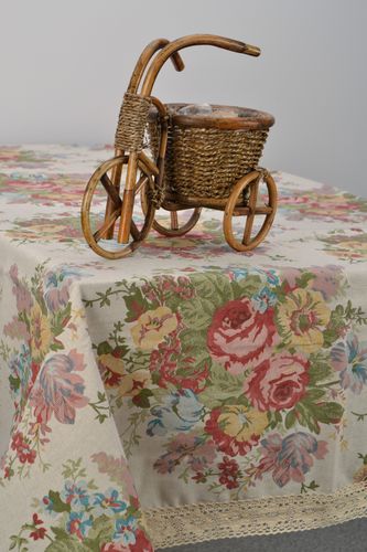 Mantel de mesa con encaje - MADEheart.com