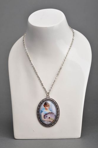 Beautiful handmade womens oval metal neck pendant in vintage style Lady - MADEheart.com