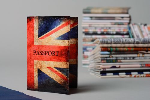 Homemade artificial leather passport cover Great Britain - MADEheart.com