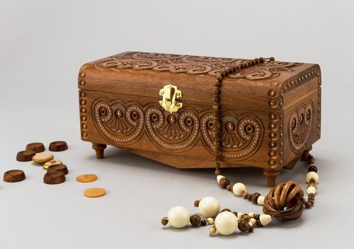 Carved box with inlay - MADEheart.com
