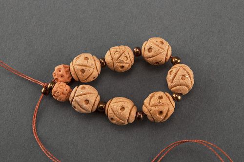 Ceramic bracelet in ethnic style - MADEheart.com