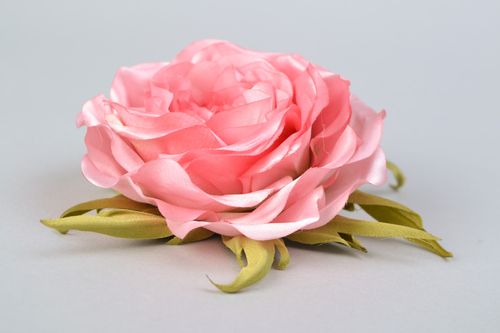 Spilla a forma di fiore bello fatta a mano accessori originali fermaglio donna - MADEheart.com