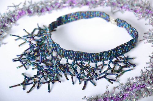 Collar de abalorios Corales azules - MADEheart.com