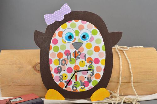 Reloj de pared hecho a mano diseño de interior regalo original Pingüino - MADEheart.com