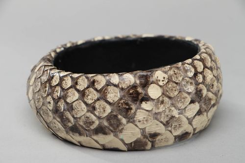 Pulsera ancha de piel de pitón - MADEheart.com