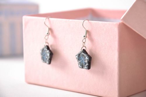 Plastic earrings - MADEheart.com