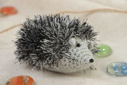 Homemade small soft toy hedgehog crochet of acrylic threads - MADEheart.com