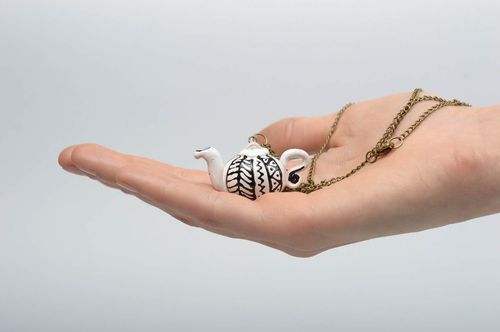 Anhänger aus Ton handgefertigt Anhänger mit Kette bunt Schmuck mit Bild - MADEheart.com