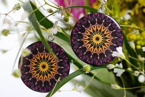 Handgemachte Ohrringe schön aus Polymer Ton in Decoupage Technik ungewöhnlich  - MADEheart.com
