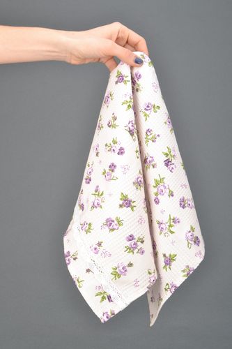 Serviette de cuisine en tissu de coton et polyamide faite main avec roses lilas - MADEheart.com