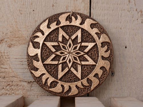 Pingente de interior de cerâmica coberto com potala Alatyr masculino - MADEheart.com