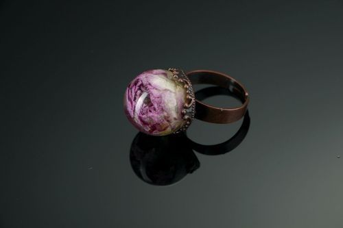 Ring made of rose and epoxy - MADEheart.com