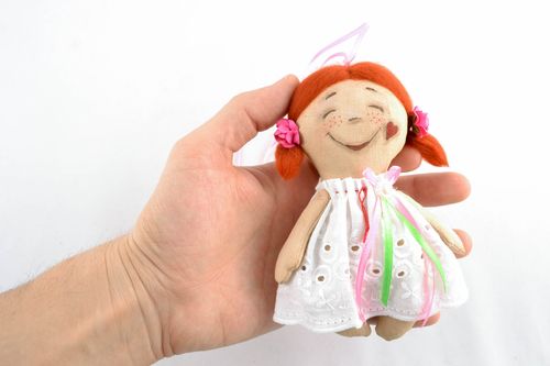 Мягкая интерьерная подвеска кукла с ванильным ароматом - MADEheart.com