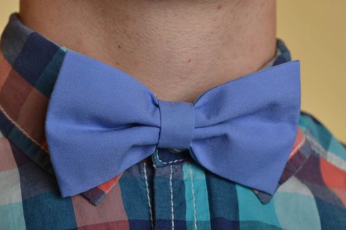 Текстильный галстук-бабочка ручной работы для мужчин и женщин голубой - MADEheart.com