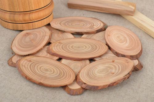 Salvamanteles de madera natural hecho a mano para cacerolas y tazas bonito  - MADEheart.com