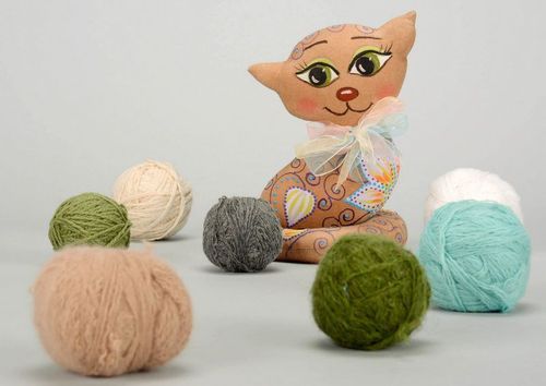 Peluche chat artisanale Chat avec fleur lilas - MADEheart.com