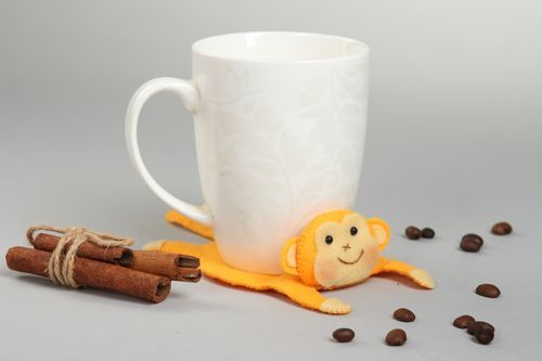 Beautiful handmade felt coaster soft animal coaster table decor ideas gift ideas - MADEheart.com