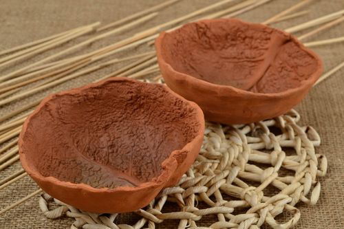 Handmade ceramic bowl clay salad bowl table setting ideas kitchen design - MADEheart.com