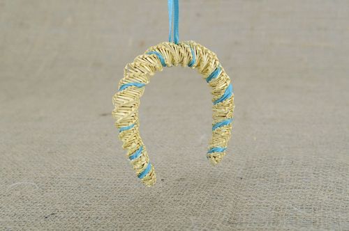 Protective charm made from straw Horseshoe - MADEheart.com