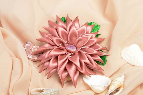 Handmade jewelry flower hair clip ribbon hair accessories for girls cool gifts - MADEheart.com
