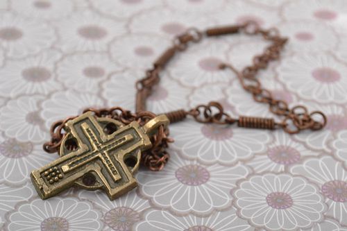 Pendentif cuivre Pendentif fait main wire wrapping croix Accessoire homme - MADEheart.com