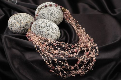 Collier en perles de rocaille et pierre naturelle rhodonite multirang fait main - MADEheart.com