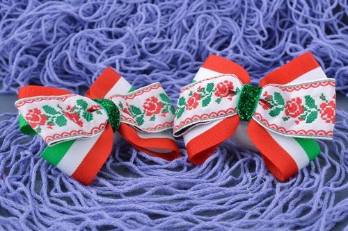 Conjunto de coleteros para el pelo artesanales con lazos de cintas para niñas 2 piezas - MADEheart.com