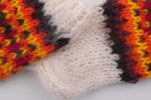Шерстяные женские носки с узором - MADEheart.com