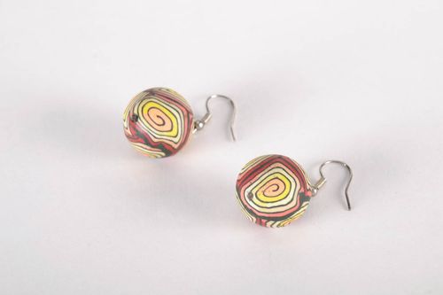 Round earrings - MADEheart.com