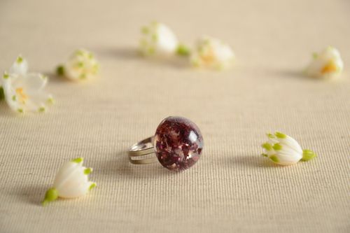 Tender round handmade ring with natural flowers in epoxy resin for romantic girls - MADEheart.com